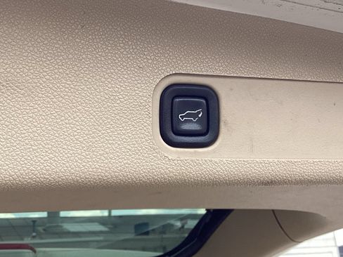 Used 2012 Chevrolet Suburban LTZ AWD/4WD image 29