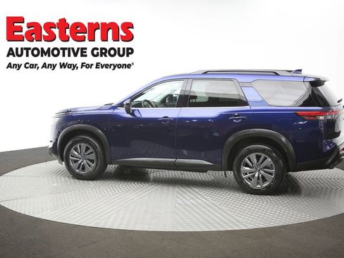 Used 2025 Nissan Pathfinder SV FWD image 61