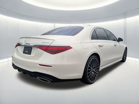 Used 2022 Mercedes-Benz S 580 4MATIC Sedan image 5