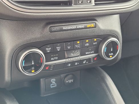 Used 2023 Ford Escape Active AWD/4WD image 11