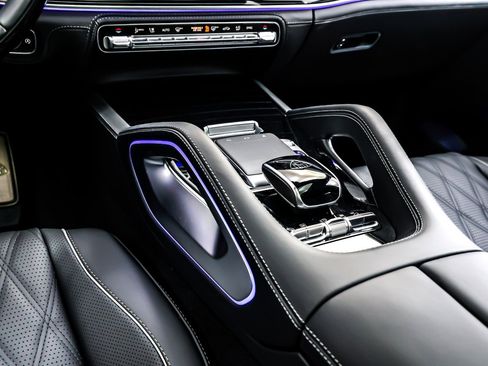 New 2026 Mercedes-Benz Maybach GLS 600 4MATIC image 6