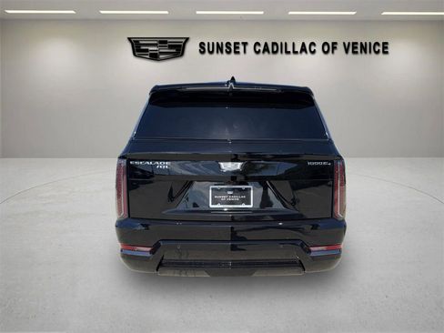 New 2026 Cadillac Escalade IQL Sport 1 AWD/4WD image 4