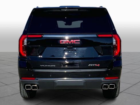 Used 2025 GMC Yukon XL AT4 w/ AT4 Premium Plus Package image 5