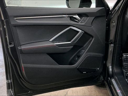 Used 2025 Audi Q3 2.0T Premium Plus w/ Premium Plus Package image 25