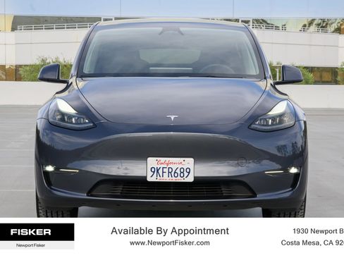 Used 2023 Tesla Model Y 2WD image 5
