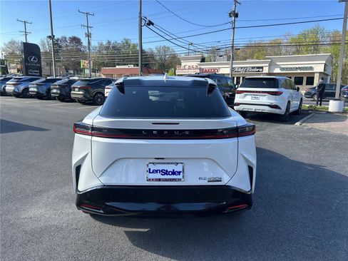 Used 2023 Lexus RZ 450e Premium w/ Technology Package AWD/4WD image 4