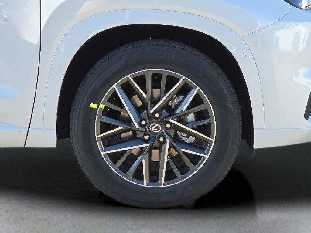 Used 2026 Lexus TX 350 AWD w/ Technology Package image 10
