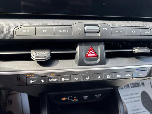 Used 2025 Kia K4 FWD image 22