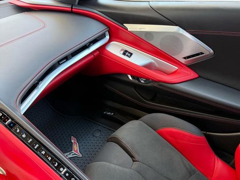 Used 2023 Chevrolet Corvette Stingray Premium Cpe w/ Z51 Performance Package RWD image 39