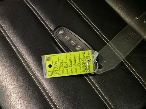 Used 2017 Ford Escape Titanium w/ Equipment Group 301A AWD/4WD image 41