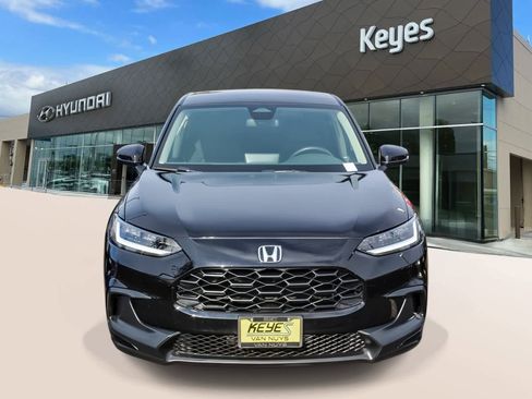 Used 2023 Honda HR-V LX image 2