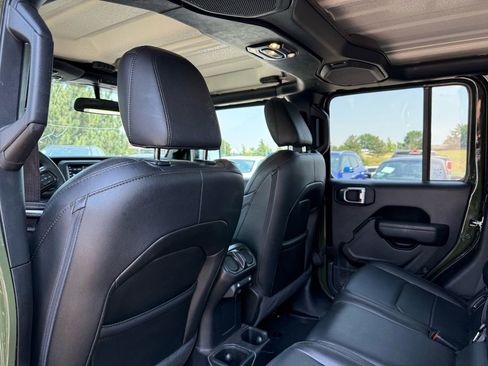Used 2023 Jeep Gladiator Sport image 20