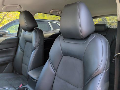 Used 2019 MAZDA CX-5 Touring FWD image 24