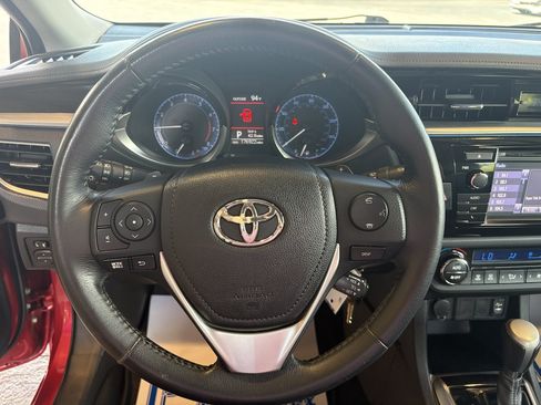 Used 2015 Toyota Corolla S FWD image 11