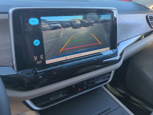 New 2026 Volkswagen Atlas SE image 28