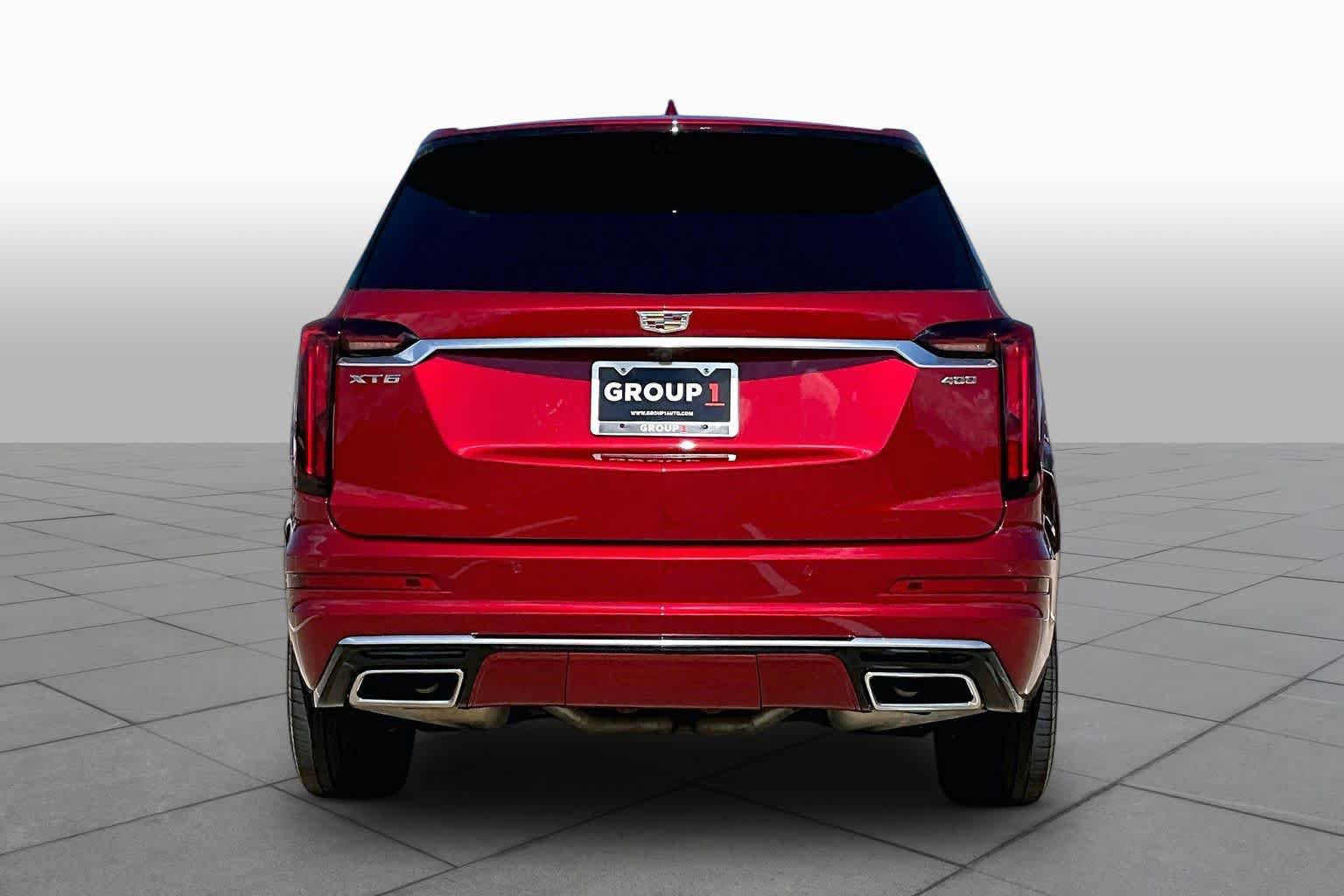 Used 2023 Cadillac XT6 Premium Luxury w/ Technology Package FWD image 5