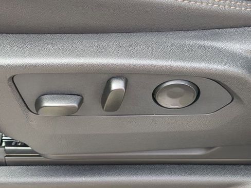 Used 2026 Chevrolet Tahoe High Country image 19