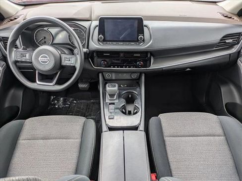 Used 2021 Nissan Rogue SV FWD image 16