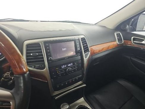 Used 2013 Jeep Grand Cherokee Overland w/ Advance Technology Group RWD image 10