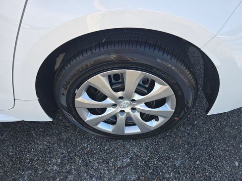 Used 2026 Toyota Corolla LE FWD image 11