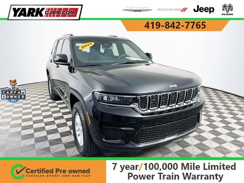 Certified 2025 Jeep Grand Cherokee Laredo w/ Luxury Tech Group I image 1