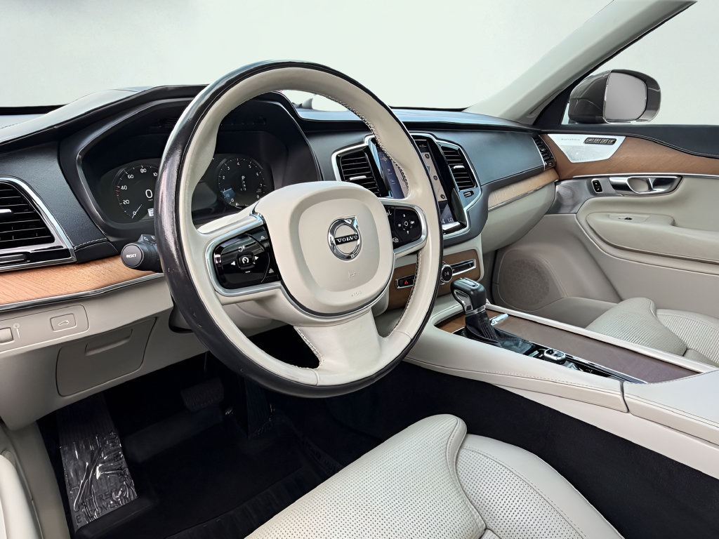 Used 2017 Volvo XC90 T6 Inscription w/ Vision Package AWD/4WD image 21