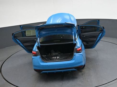 Certified 2025 Nissan Versa SR w/ Electronics Package image 49