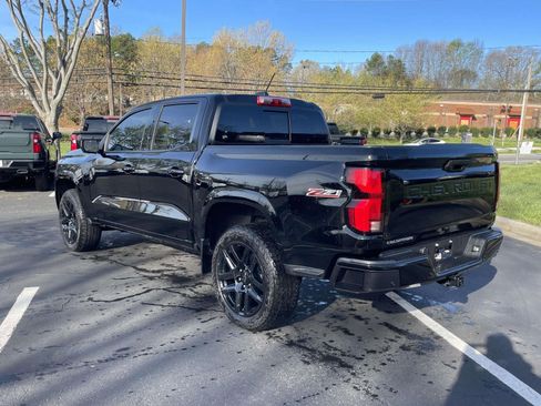 Used 2025 Chevrolet Colorado Z71 w/ Technology Package image 7
