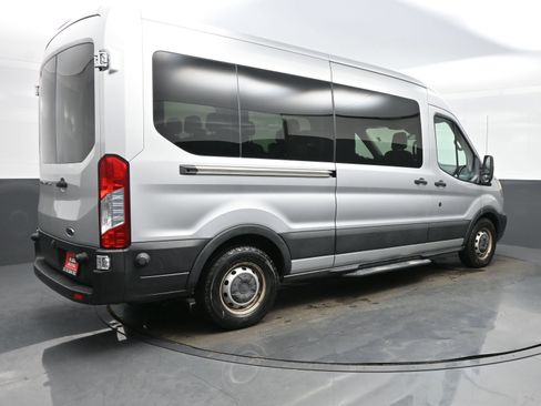 Used 2016 Ford Transit 350 XL image 6