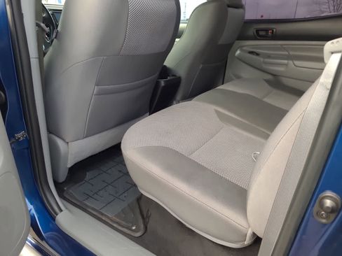 Used 2014 Toyota Tacoma 4x4 Double Cab w/ TRD Sport Package image 20