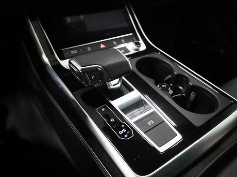 Used 2023 Audi Q8 Premium Plus w/ Premium Plus Package image 27