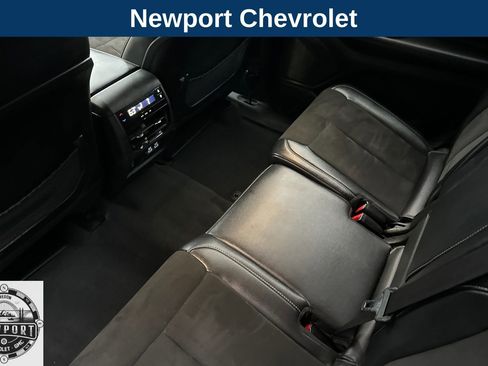 Used 2023 Jeep Grand Cherokee L Laredo image 13