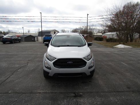 Used 2020 Ford EcoSport SES image 2
