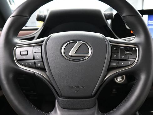 Used 2025 Lexus ES 350 w/ Premium Package FWD image 29