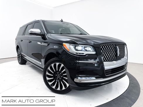 Used 2022 Lincoln Navigator L Black Label image 1