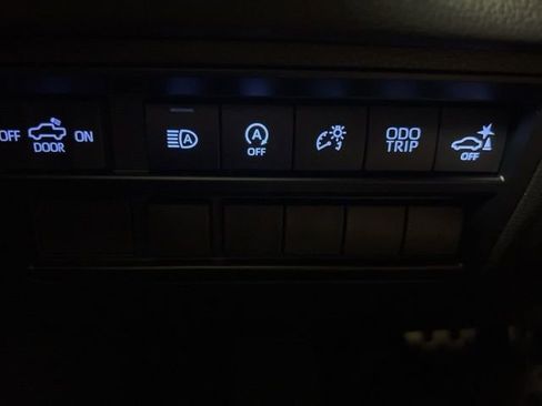 Used 2024 Toyota Tundra Limited image 52