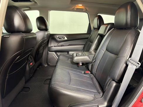 Used 2013 Nissan Pathfinder SL w/ SL Premium Pkg FWD image 12