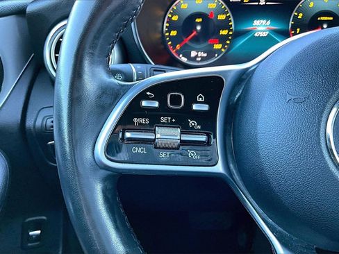 Used 2021 Mercedes-Benz GLC 300 4MATIC image 18