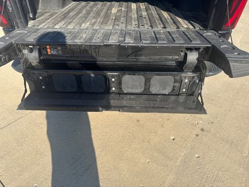 Used 2024 GMC Sierra 2500 Denali w/ Technology Package image 20