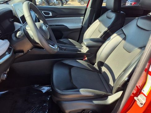 Used 2023 Jeep Compass Latitude w/ Convenience Group image 25