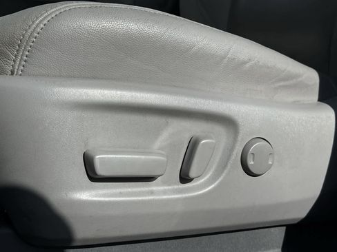 Used 2020 Toyota Sienna XLE image 12