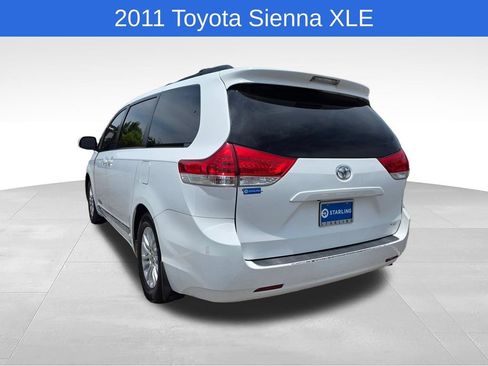 Used 2011 Toyota Sienna XLE FWD image 7
