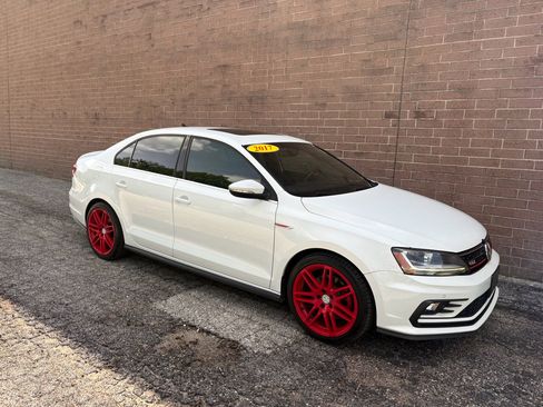 Used 2017 Volkswagen Jetta GLI FWD image 7