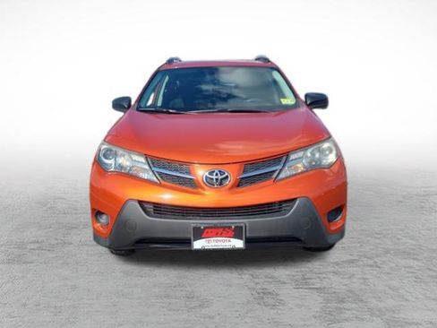 Used 2015 Toyota RAV4 LE AWD/4WD image 2
