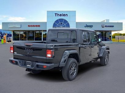 New 2026 Jeep Gladiator Sport