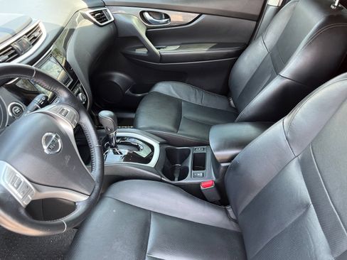 Used 2016 Nissan Rogue SL FWD image 17