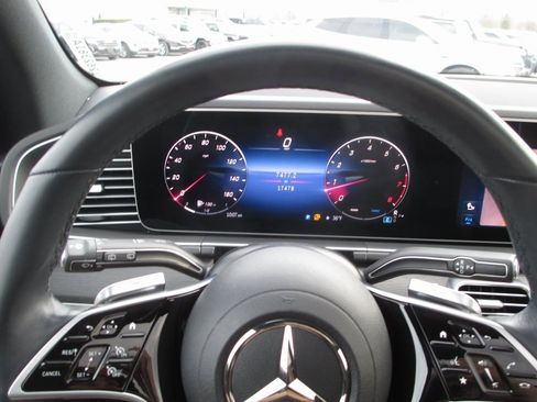 Used 2024 Mercedes-Benz GLE 350 4MATIC image 27