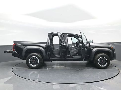 Used 2024 Toyota Tacoma TRD Off-Road image 36