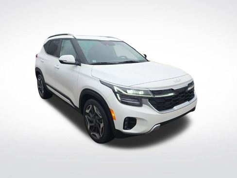 Used 2024 Kia Seltos SX w/ SX Sunroof Package image 3