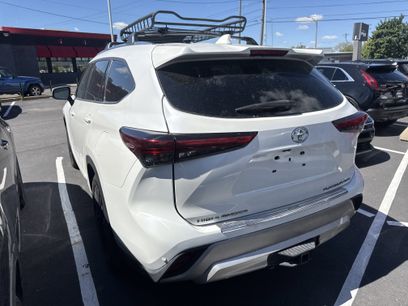 Used 2021 Toyota Highlander Platinum